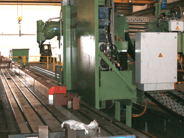 CNC Bed Type Milling Machine